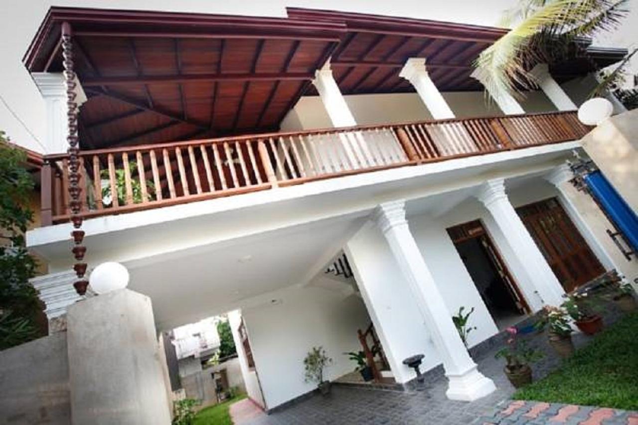 Residence Chanty Hikkaduwa Kültér fotó