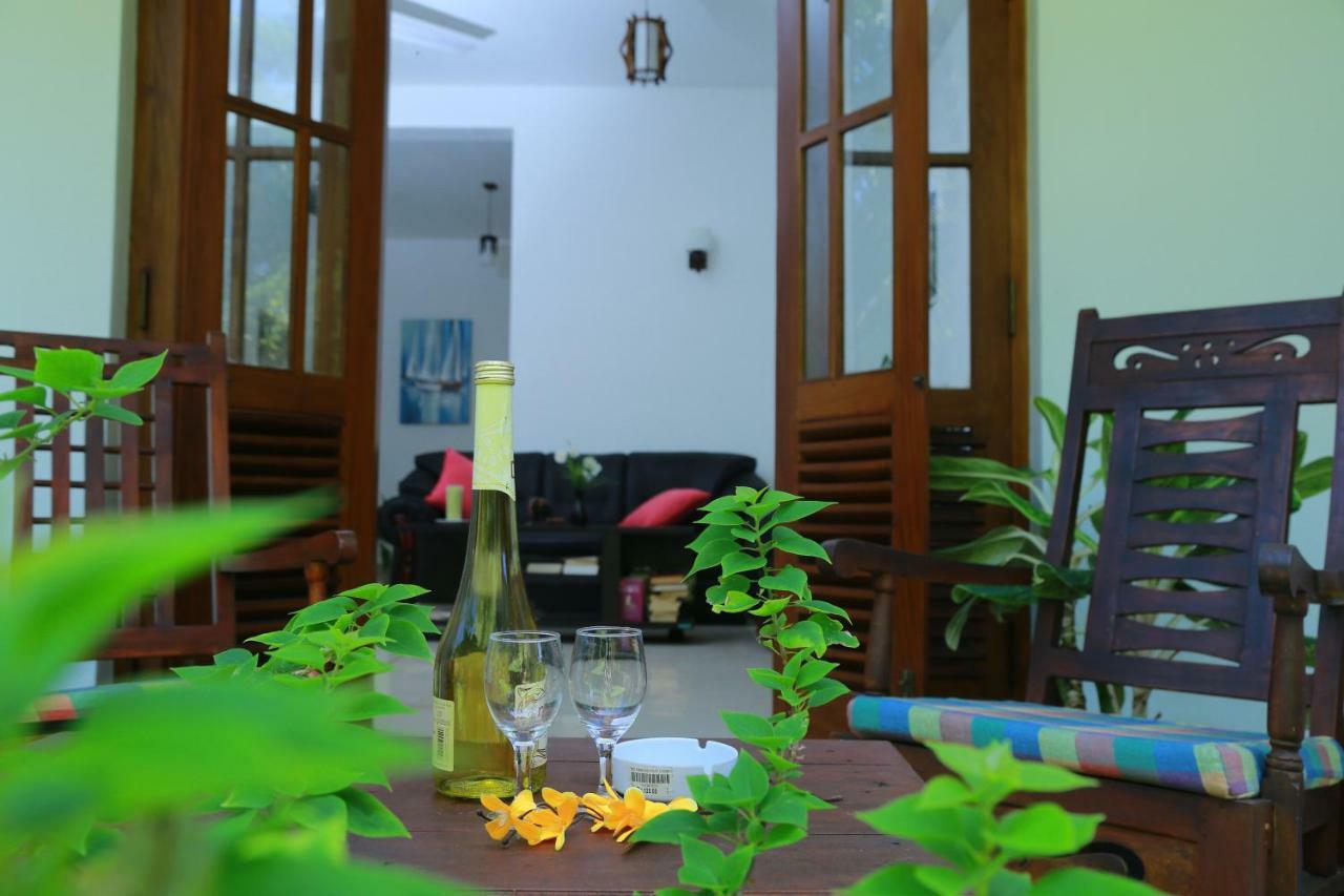Residence Chanty Hikkaduwa Kültér fotó