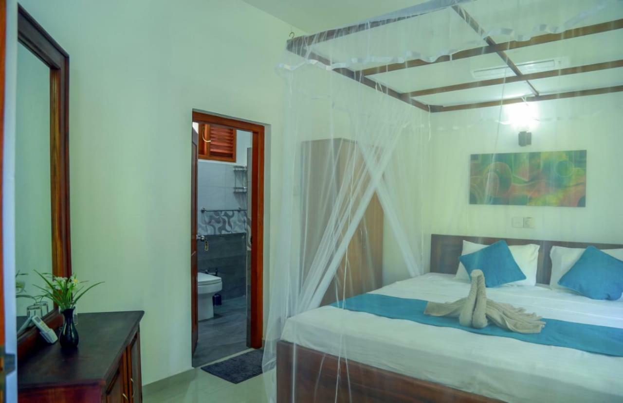 Residence Chanty Hikkaduwa Kültér fotó