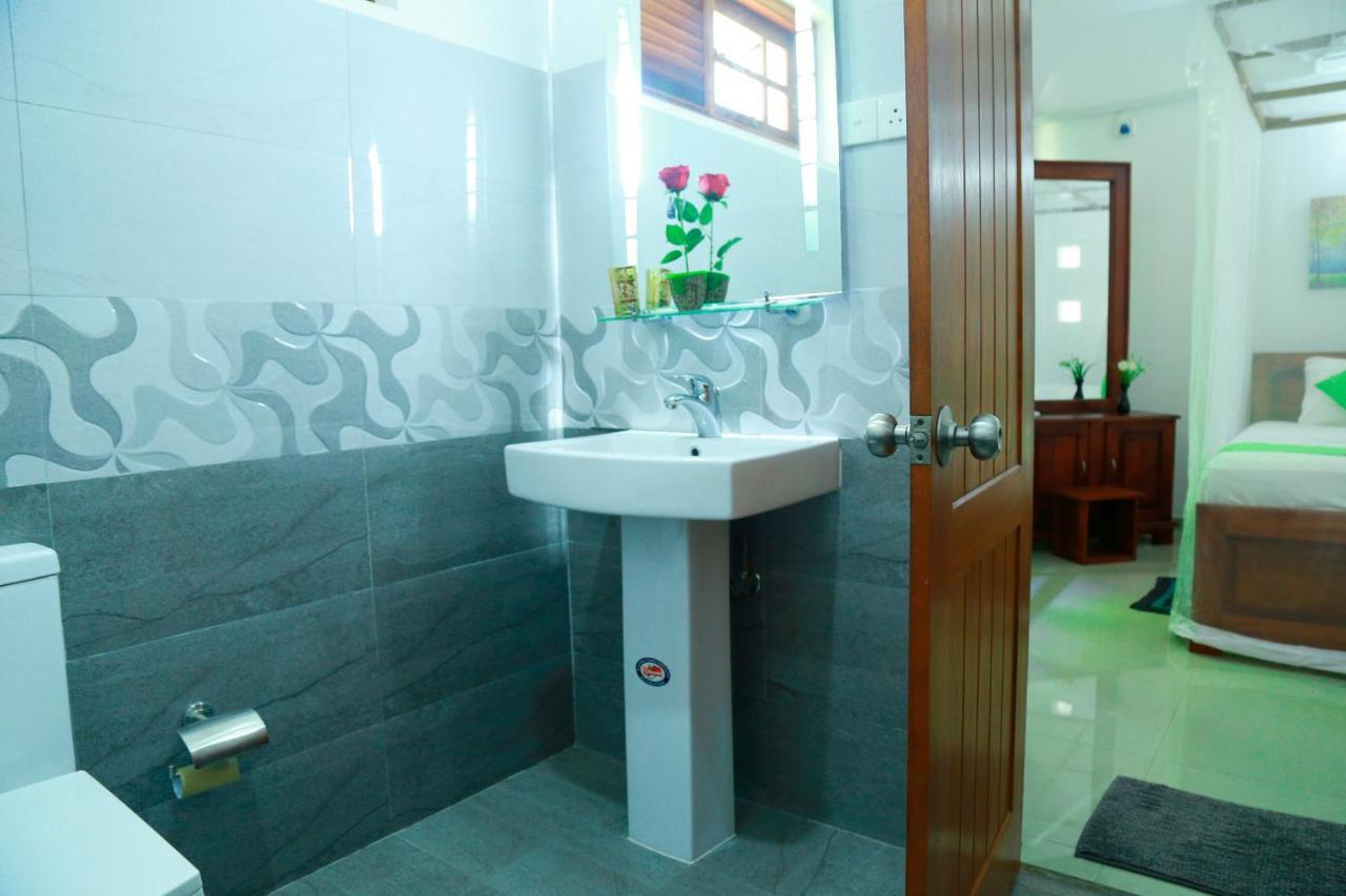 Residence Chanty Hikkaduwa Kültér fotó