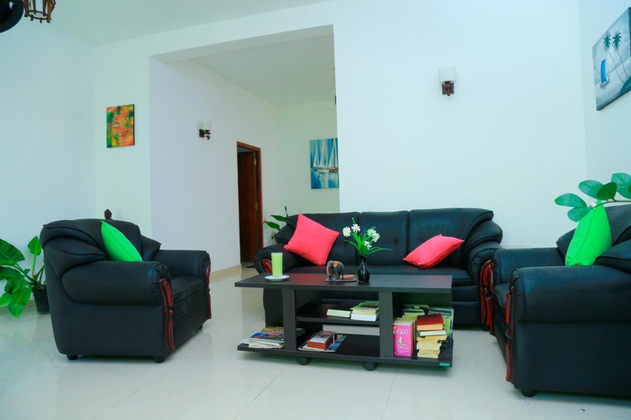 Residence Chanty Hikkaduwa Kültér fotó